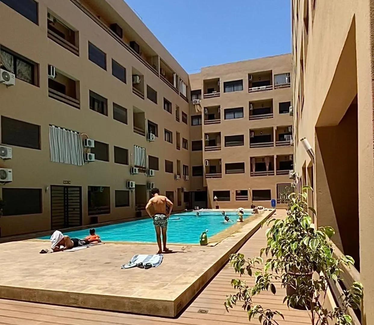 Apparte 2 Chambres Luxe En Face La Gare Gueliz Marrakesh 0*,  Morocco