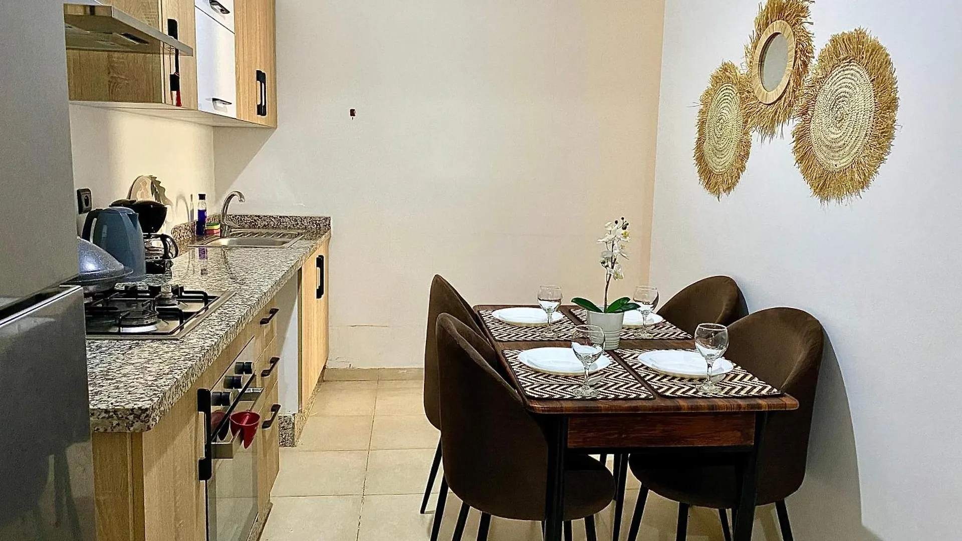 Apparte 2 Chambres Luxe En Face La Gare Gueliz Marrakesh 0*,  Morocco